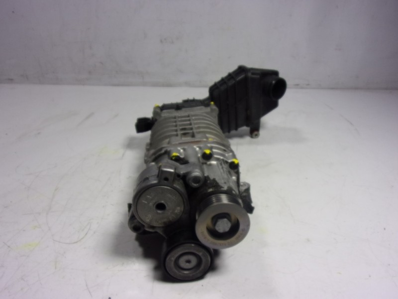 Recambio de compresor volumetrico para volkswagen golf vi (5k1) sport referencia OEM IAM   