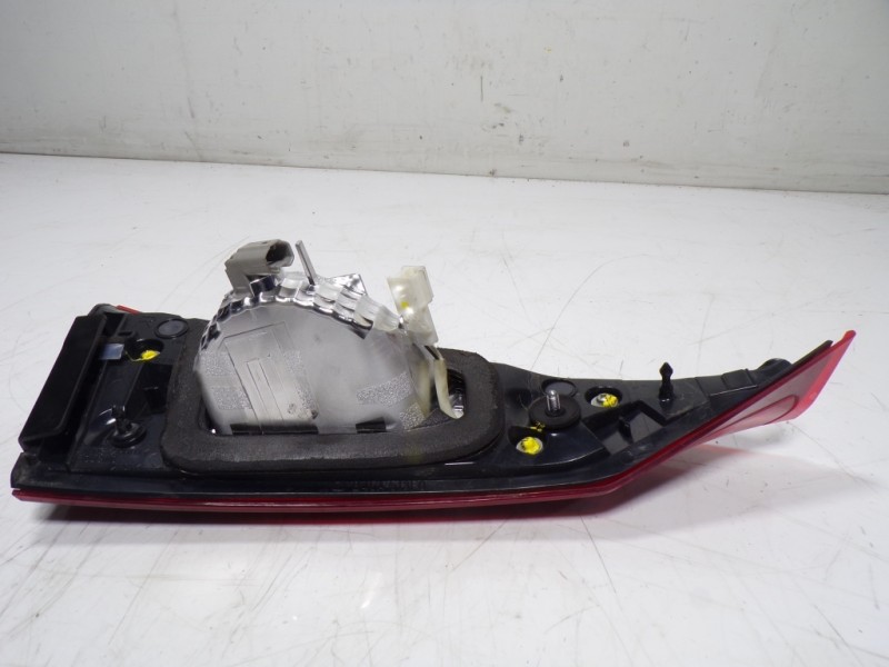 Recambio de piloto trasero derecho interior para mazda 3 lim. () origin referencia OEM IAM   