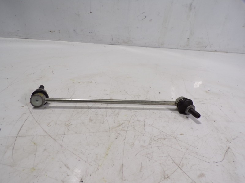 Recambio de tirante delantero izquierdo para lexus ux (za10) 250h referencia OEM IAM 4882047040  