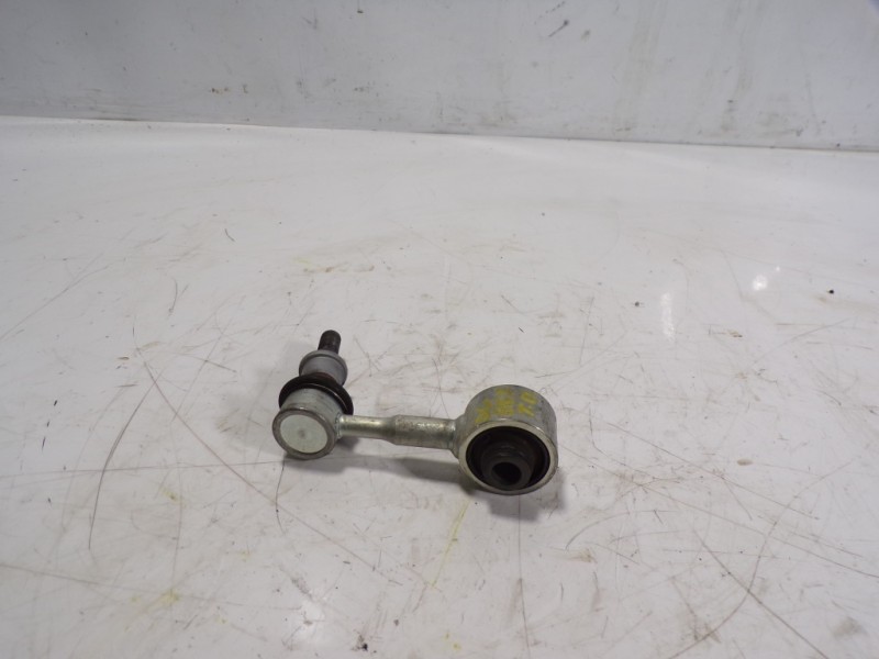 Recambio de tirante trasero derecho para lexus ux (za10) 250h referencia OEM IAM 4883047010  