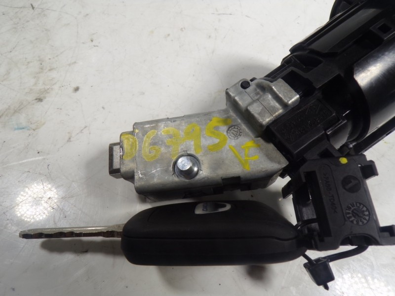 Recambio de antirrobo para dacia sandero 1.5 dci diesel fap cat referencia OEM IAM 487004438R 487003947R 