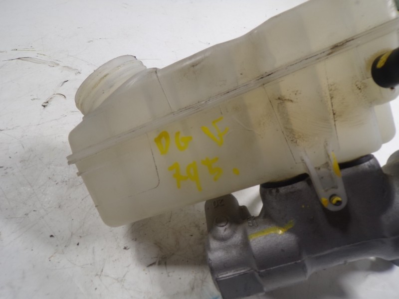 Recambio de bomba freno para dacia sandero 1.5 dci diesel fap cat referencia OEM IAM 460111938R  