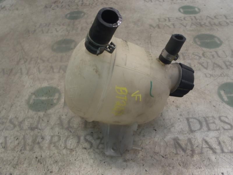 Recambio de deposito expansion para dacia logan express ambiance referencia OEM IAM 7701470460  