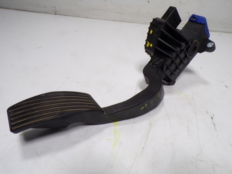 Recambio de potenciometro pedal para opel corsa e 1.4 referencia OEM IAM 13305806 13305806 