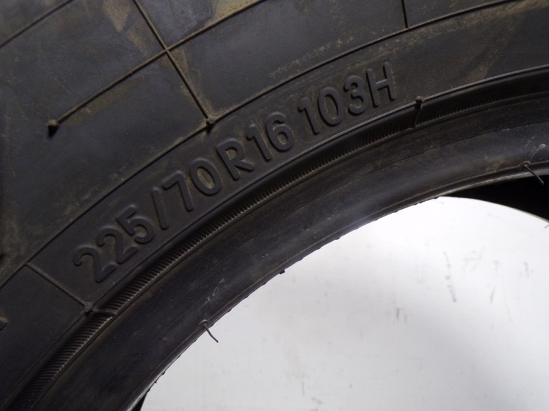 Recambio de neumatico para suzuki grand vitara jb (jt) 1.9 ddis turbodiesel referencia OEM IAM   