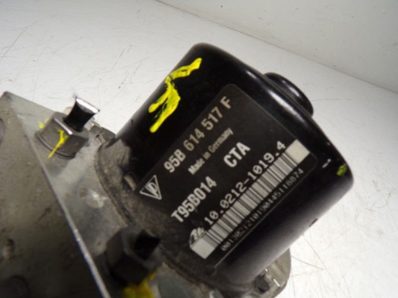 Recambio de abs para porsche macan (typ ) s referencia OEM IAM 95B614517F 95B614517F 