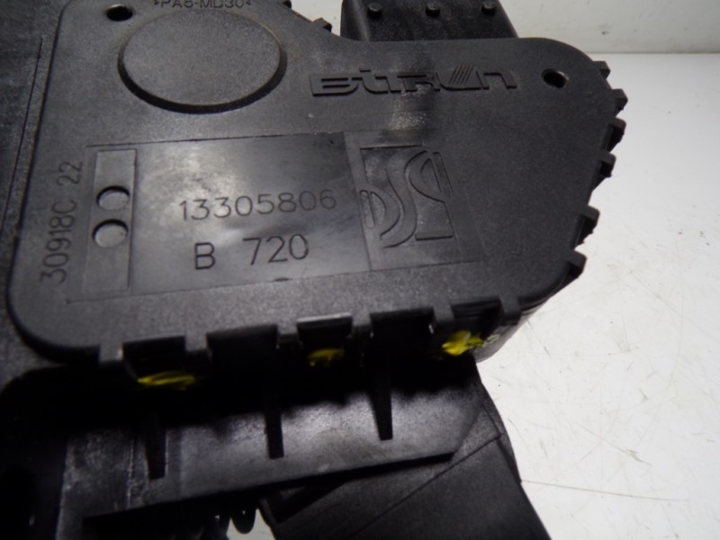 Recambio de potenciometro pedal para opel corsa e 1.4 referencia OEM IAM 13305806 13305806 
