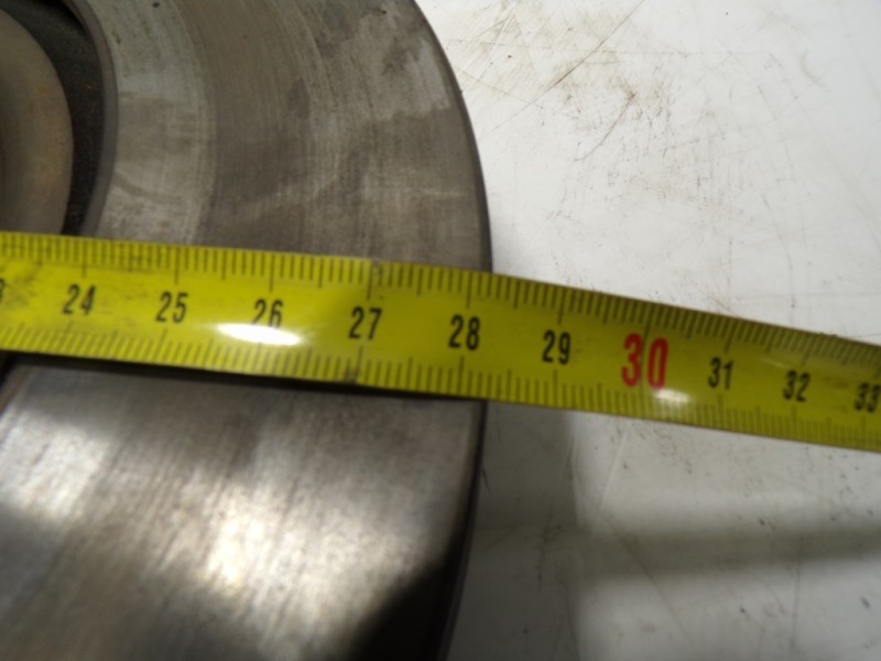 Recambio de disco freno delantero para toyota yaris 1.5 vvti hev referencia OEM IAM 43512K0040  