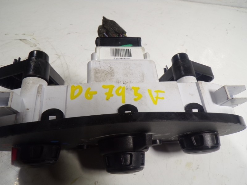 Recambio de mando calefaccion / aire acondicionado para dacia sandero 1.5 dci diesel fap cat referencia OEM IAM   