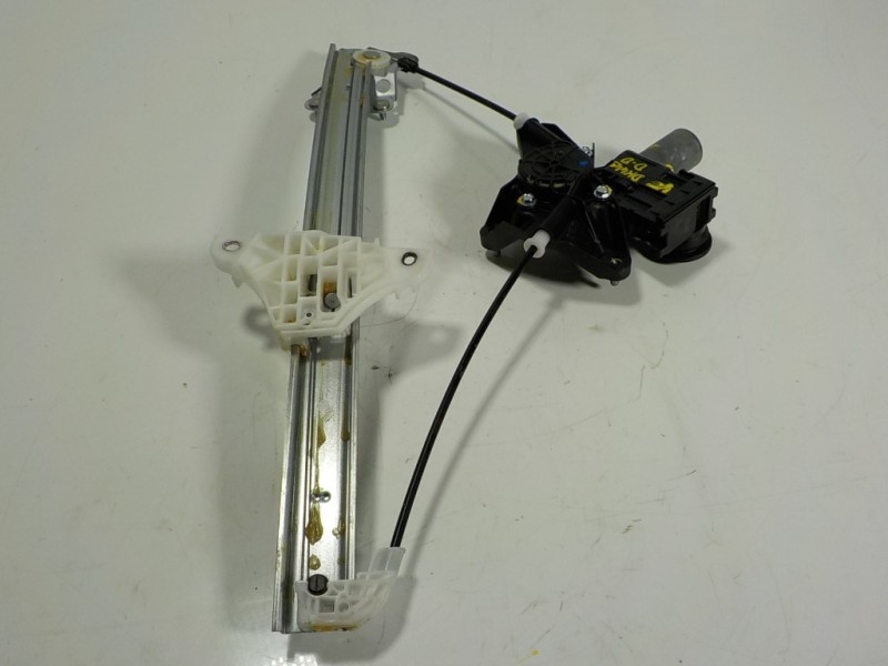 Recambio de elevalunas delantero derecho para toyota yaris 1.5 vvti hev referencia OEM IAM 69810K0010 85710K0020 0620206061