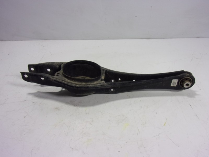 Recambio de brazo suspension inferior trasero izquierdo para volkswagen tiguan 2.0 tdi referencia OEM IAM 3Q0505311G  