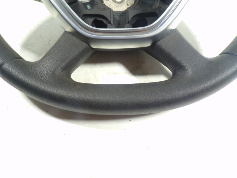 Recambio de volante para dacia sandero 1.5 dci diesel fap cat referencia OEM IAM 484307730R  