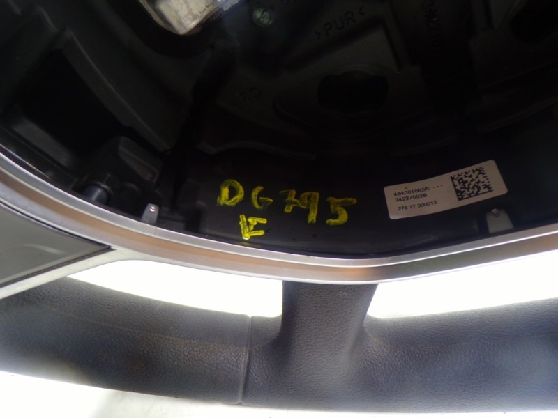 Recambio de volante para dacia sandero 1.5 dci diesel fap cat referencia OEM IAM 484307730R  