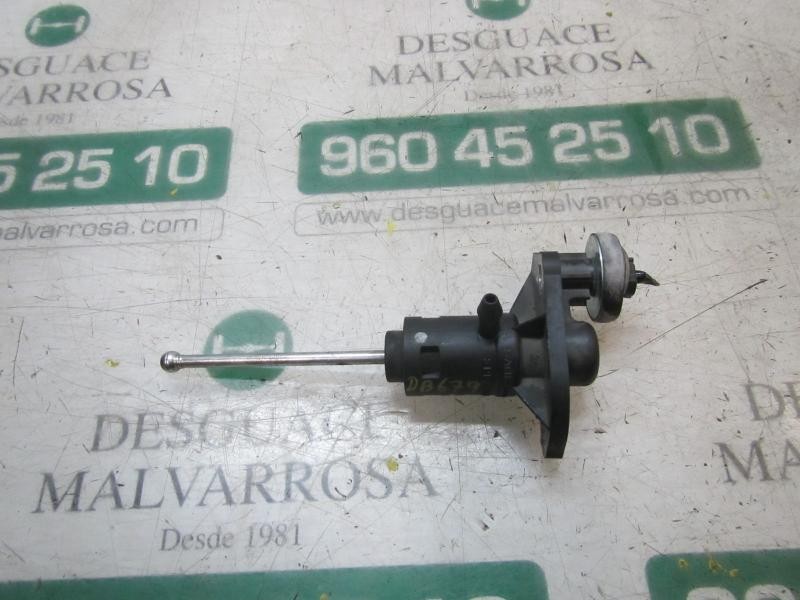 Recambio de bomba embrague para seat exeo st (3r5)(2009>) reference referencia OEM IAM 8E1721401AJ 8E1721401A 