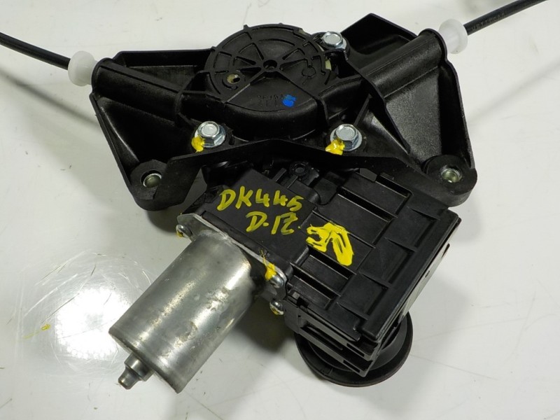 Recambio de elevalunas delantero izquierdo para toyota yaris 1.5 vvti hev referencia OEM IAM 69820K0010 85720K0020 0620206071