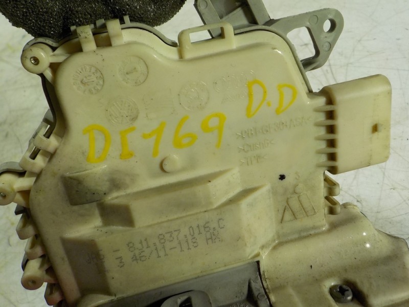 Recambio de cerradura puerta delantera derecha para audi a1 (8x) 1.6 tdi referencia OEM IAM 8J1837016C 8J1837016C 
