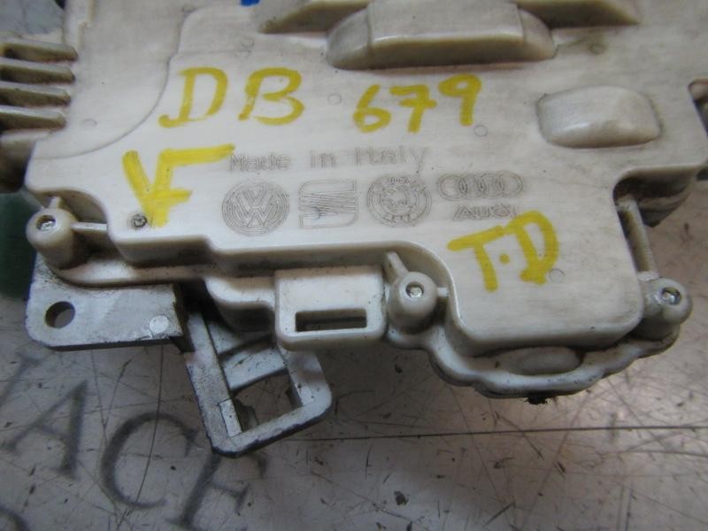 Recambio de cerradura puerta trasera derecha para seat exeo st (3r5)(2009>) reference referencia OEM IAM 8E0839016AA  