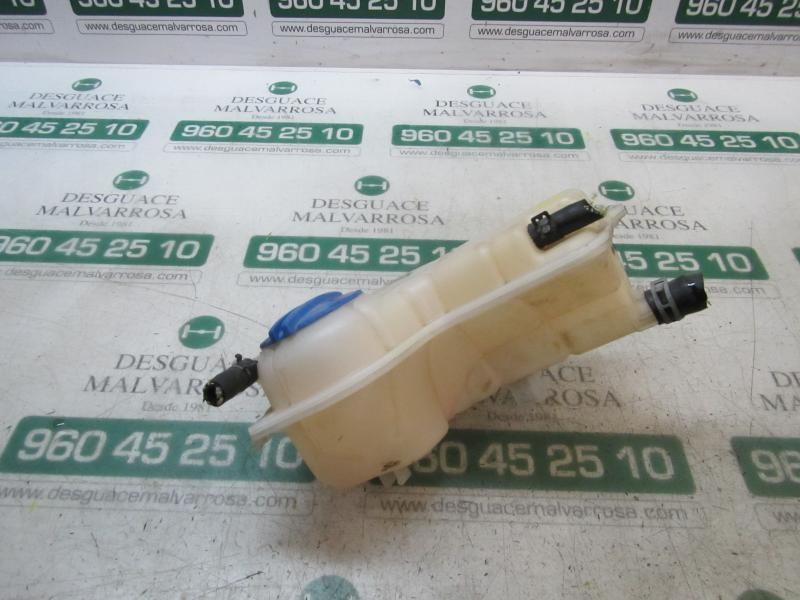 Recambio de deposito expansion para seat exeo st (3r5)(2009>) reference referencia OEM IAM 8E0121403A  