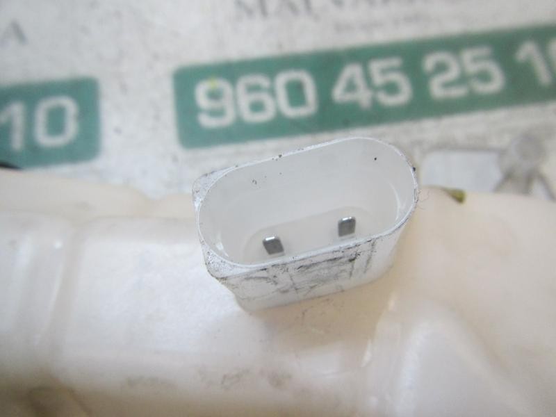 Recambio de deposito expansion para seat exeo st (3r5)(2009>) reference referencia OEM IAM 8E0121403A  