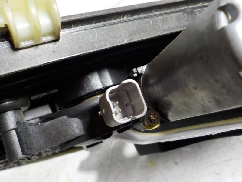 Recambio de elevalunas delantero izquierdo para peugeot partner tepee b9 1.6 16v hdi referencia OEM IAM 9817212180 9617217780 