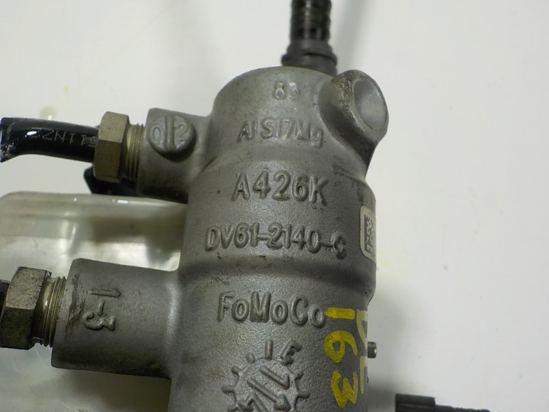 Recambio de bomba freno para ford tourneo connect 1.6 tdci cat referencia OEM IAM 2372578 DV612140C 