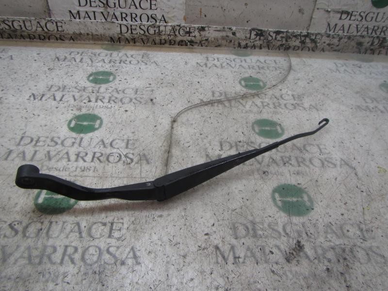 Recambio de brazo limpia delantero izquierdo para subaru impreza g11 (gd/gg) 2.0r se referencia OEM IAM 86532FE100  
