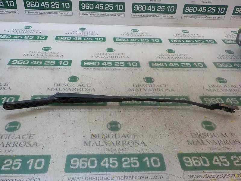 Recambio de brazo limpia delantero izquierdo para peugeot 308 sw envy referencia OEM IAM 6429EL  