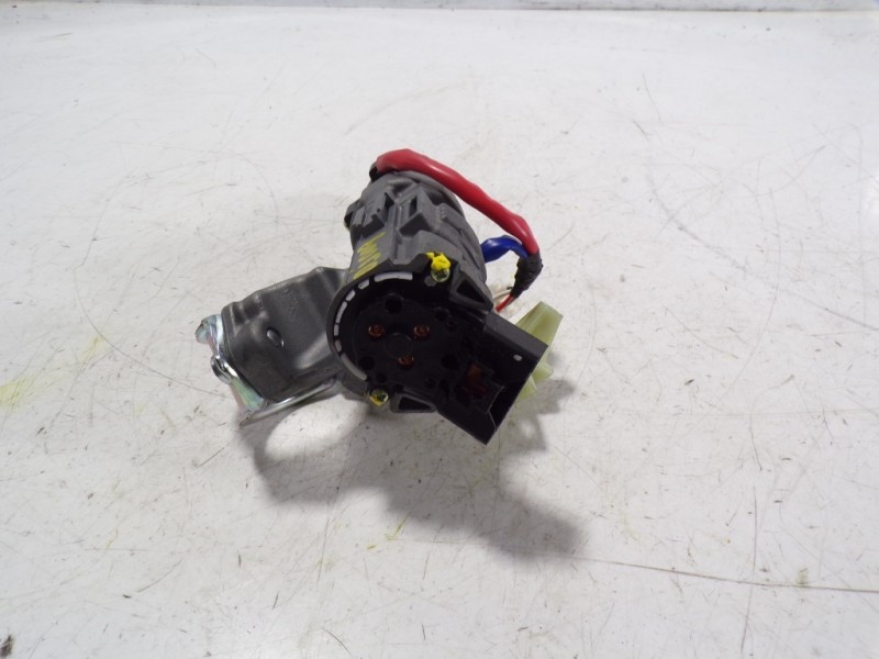 Recambio de antirrobo para hyundai tucson essence bluedrive 2wd referencia OEM IAM 81910D3000  