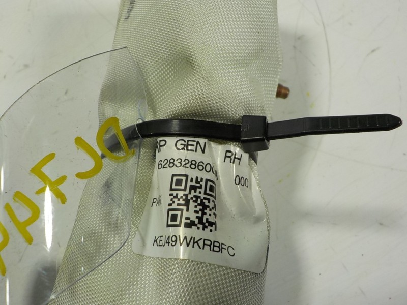 Recambio de airbag lateral delantero derecho para kia carens ( ) 1.7 crdi cat referencia OEM IAM 88920A4000 628328600A 