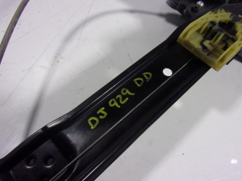 Recambio de elevalunas delantero derecho para ford c-max 1.6 tdci cat referencia OEM IAM 1884419 AM51U23200BE 
