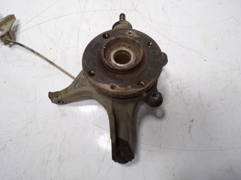 Recambio de mangueta delantera izquierda para peugeot partner tepee b9 1.6 16v hdi referencia OEM IAM 364696  