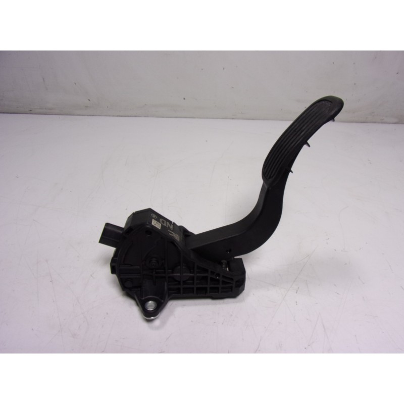 Recambio de potenciometro pedal para toyota corolla cross hybrid 1.8 referencia OEM IAM 78110F4022 78110F402 