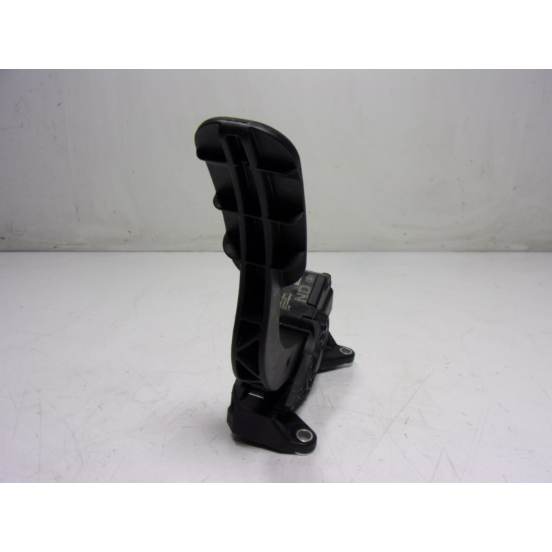 Recambio de potenciometro pedal para toyota corolla cross hybrid 1.8 referencia OEM IAM 78110F4022 78110F402 