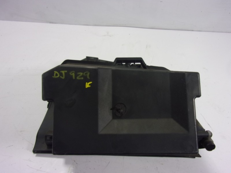 Recambio de guantera para ford c-max 1.6 tdci cat referencia OEM IAM 1856851  