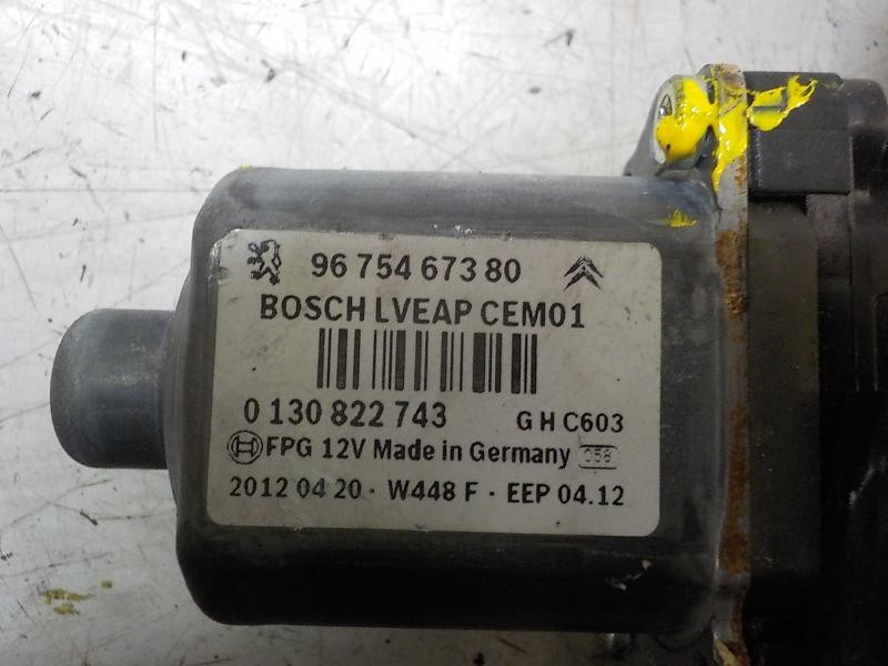 Recambio de elevalunas delantero derecho para peugeot 308 sw envy referencia OEM IAM 9222CV  9675467380