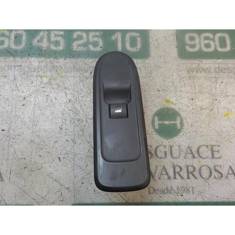 Recambio de mando elevalunas delantero derecho para peugeot 308 sw envy referencia OEM IAM 649029  