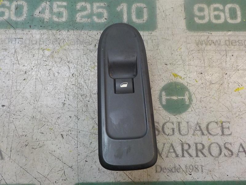Recambio de mando elevalunas delantero derecho para peugeot 308 sw envy referencia OEM IAM 649029  