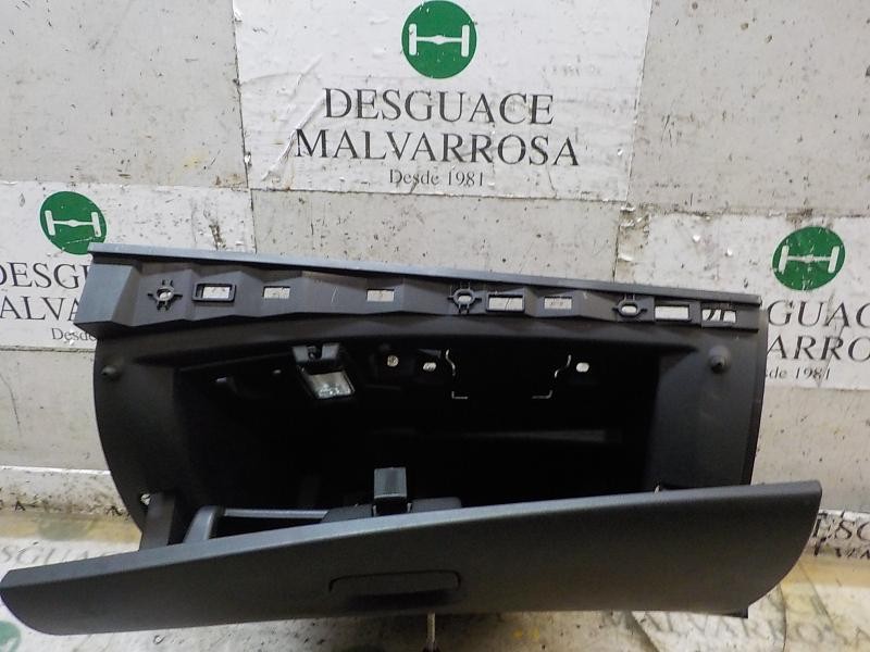 Recambio de guantera para renault fluence dynamique referencia OEM IAM 685003946R  