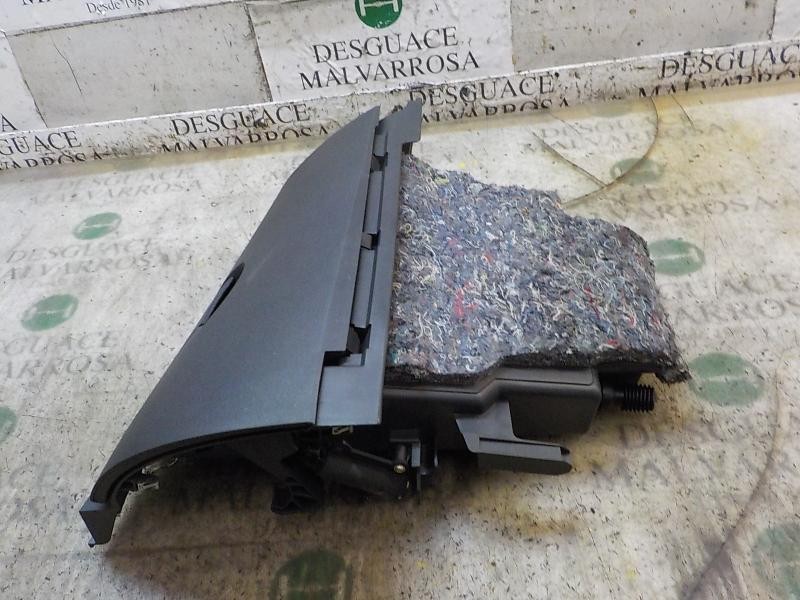 Recambio de guantera para renault fluence dynamique referencia OEM IAM 685003946R  