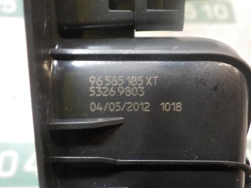 Recambio de mando elevalunas trasero derecho para peugeot 308 sw envy referencia OEM IAM 649030  