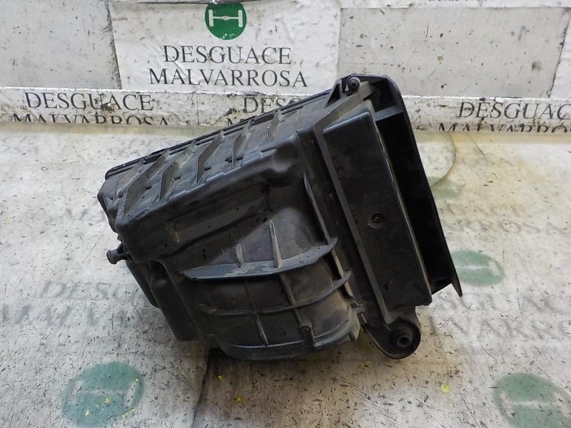 Recambio de filtro aire para renault fluence dynamique referencia OEM IAM 8200947663  