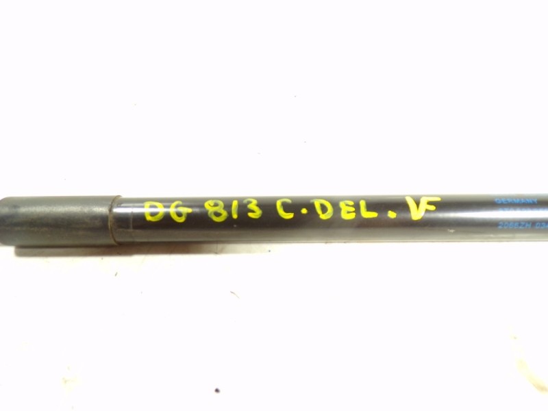 Recambio de amortiguador capot para audi a4 ber. (b8) 2.7 v6 24v tdi referencia OEM IAM 8T0823359 8T0823359 