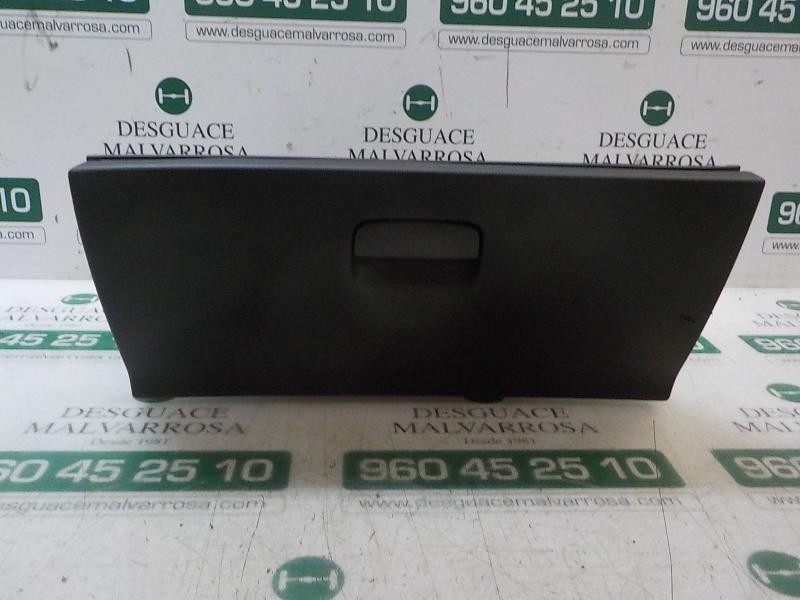 Recambio de guantera para peugeot 308 sw envy referencia OEM IAM 8226KX  8226LE