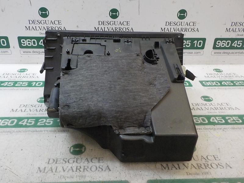 Recambio de guantera para peugeot 308 sw envy referencia OEM IAM 8226KX  8226LE