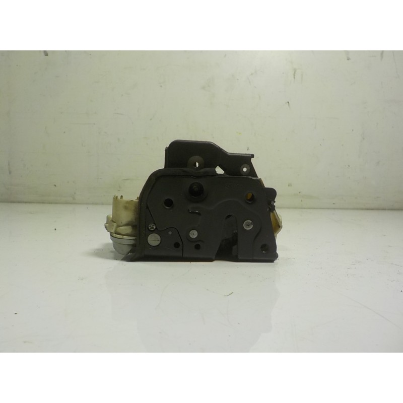 Recambio de cerradura puerta delantera derecha para audi a6 berlina (4f2) 2.7 tdi referencia OEM IAM 4F2837016B 8E2837016AA 