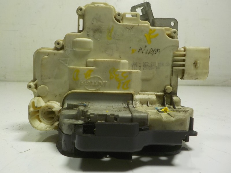 Recambio de cerradura puerta delantera derecha para audi a6 berlina (4f2) 2.7 tdi referencia OEM IAM 4F2837016B 8E2837016AA 