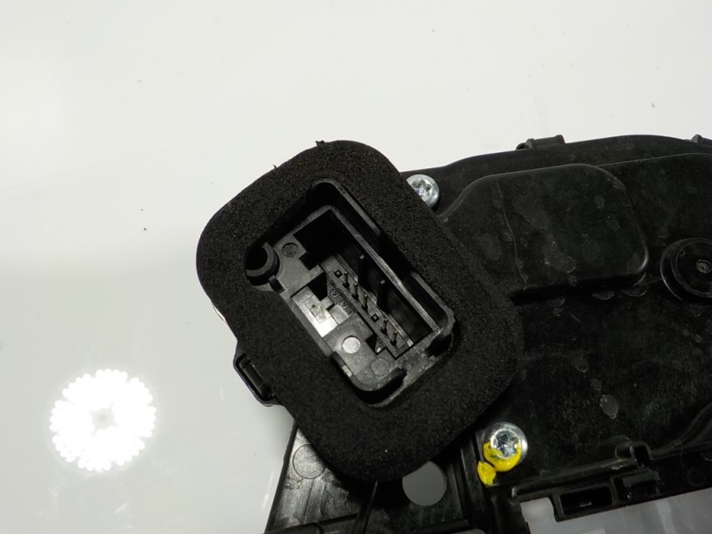 Recambio de cerradura puerta trasera derecha para volkswagen t-cross 1.0 tsi referencia OEM IAM 10A839016 10A839016 