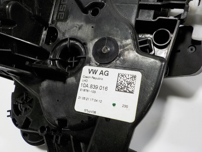 Recambio de cerradura puerta trasera derecha para volkswagen t-cross 1.0 tsi referencia OEM IAM 10A839016 10A839016 