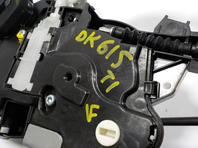 Recambio de cerradura puerta trasera izquierda para volkswagen t-cross 1.0 tsi referencia OEM IAM 10A839015 10A839015 