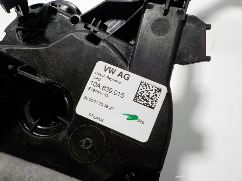 Recambio de cerradura puerta trasera izquierda para volkswagen t-cross 1.0 tsi referencia OEM IAM 10A839015 10A839015 